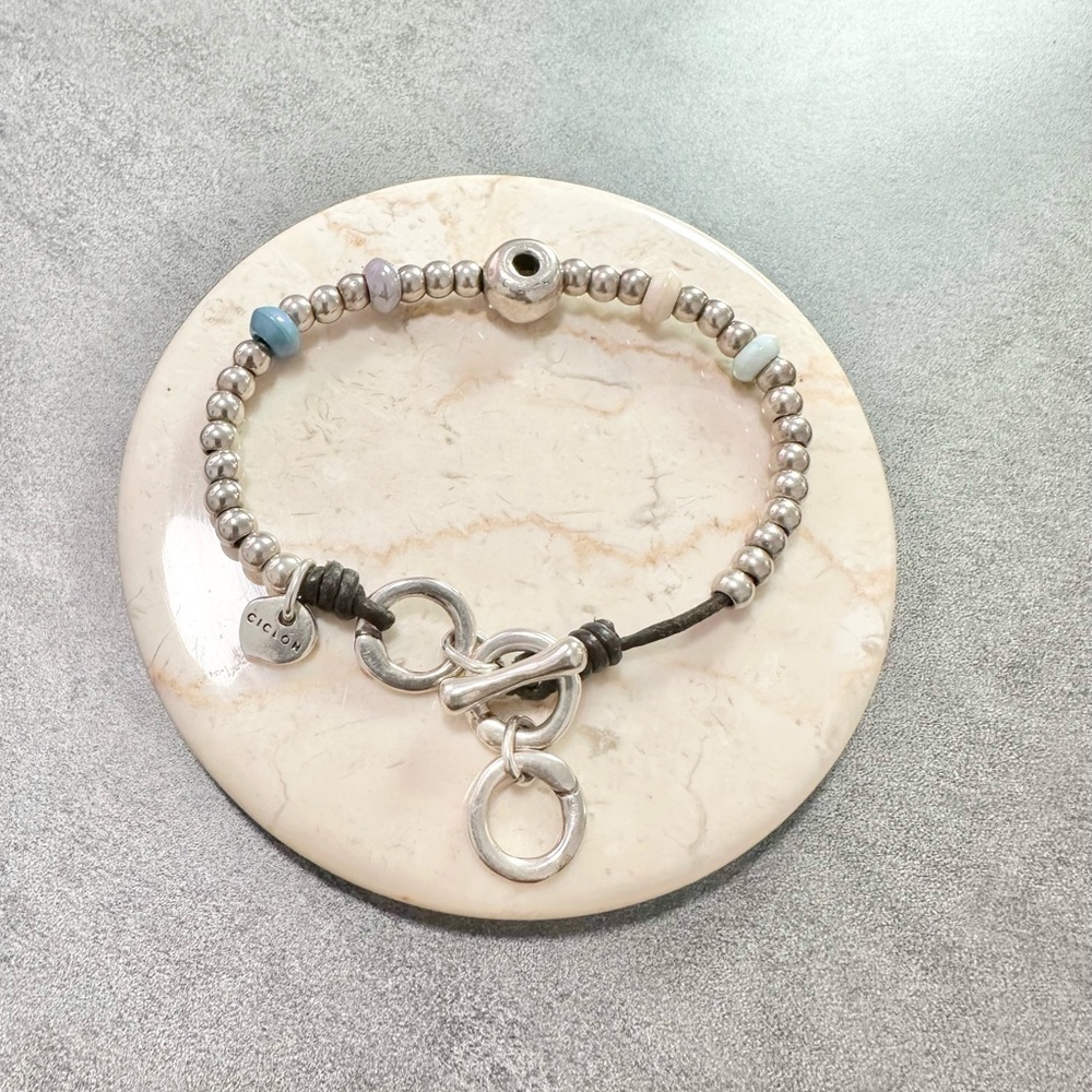 Retired Signed Ciclon Silver Plated Beaded Leather Toggle Bracelet